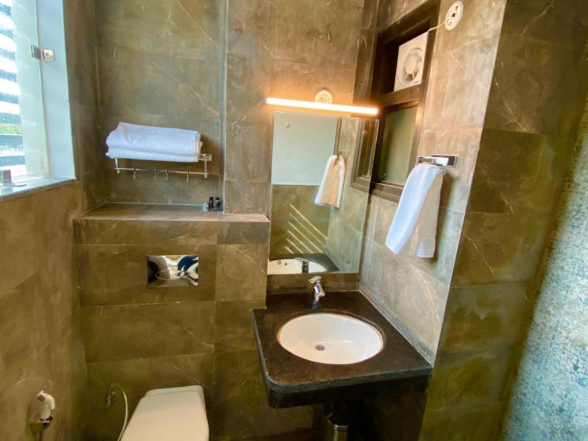 Ace Iconic Hotell Greater Noida Eksteriør bilde