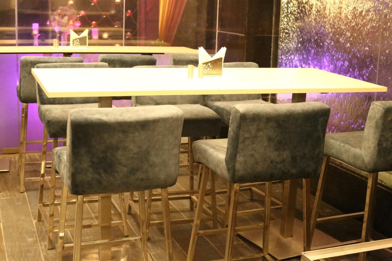 Ace Iconic Hotell Greater Noida Eksteriør bilde