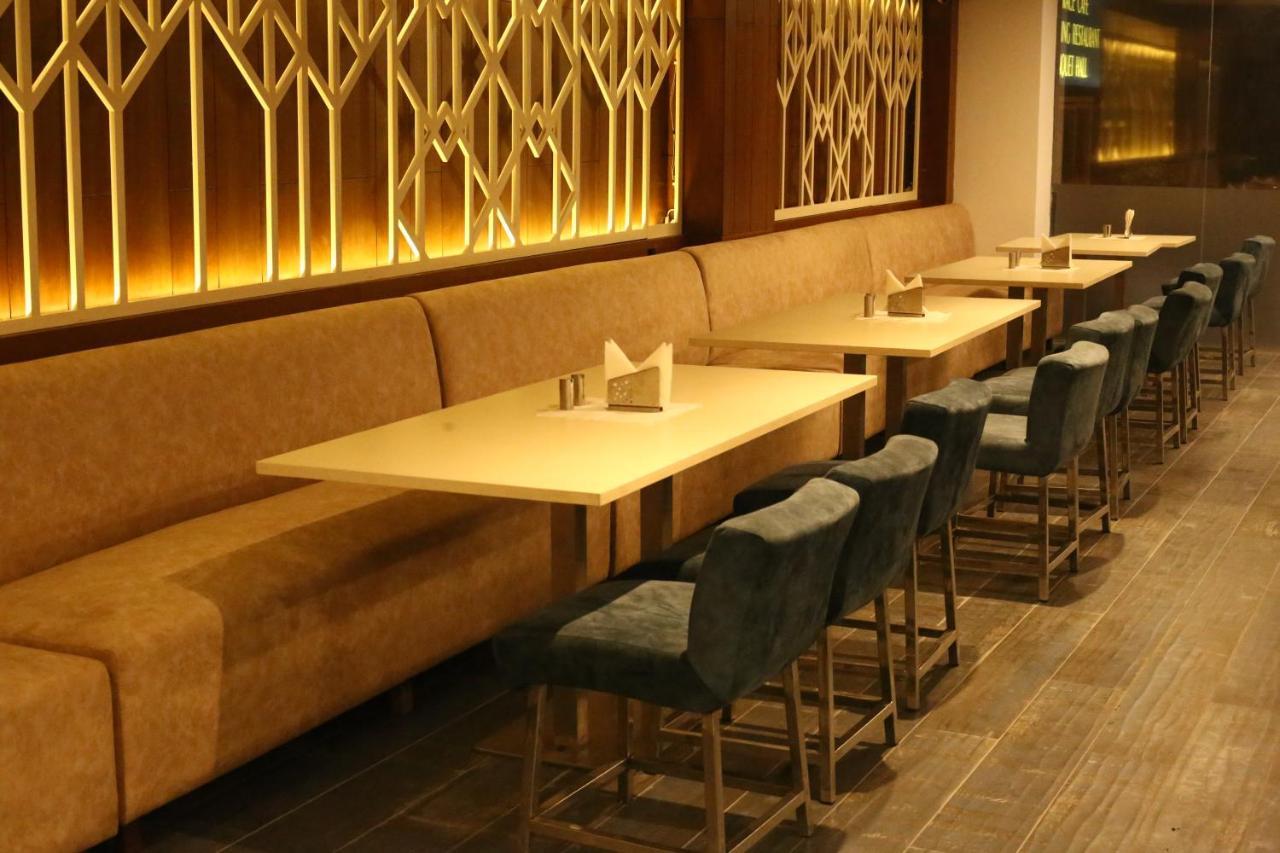 Ace Iconic Hotell Greater Noida Eksteriør bilde