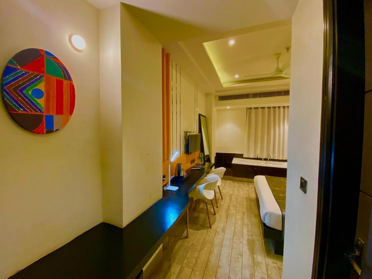 Ace Iconic Hotell Greater Noida Eksteriør bilde