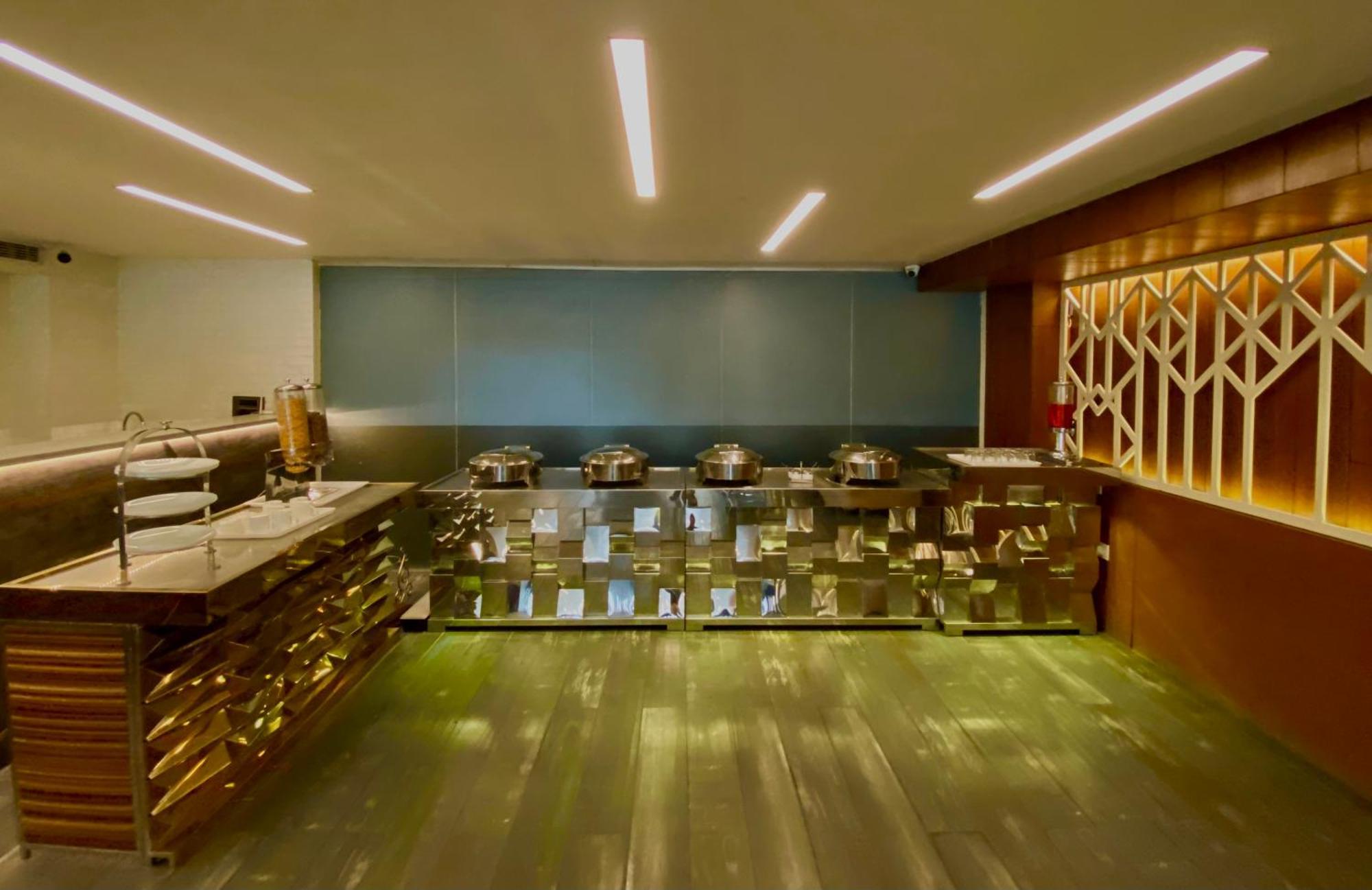 Ace Iconic Hotell Greater Noida Eksteriør bilde